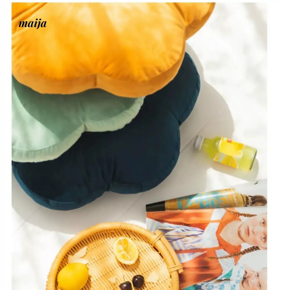 MAN YUE HOME Petal Pillow for Office Chair or Bay Window - Image 4