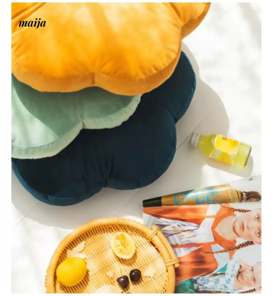 MAN YUE HOME Petal Pillow for Office Chair or Bay Window - Image 5